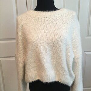 Bizzbee women's sweater - size medium